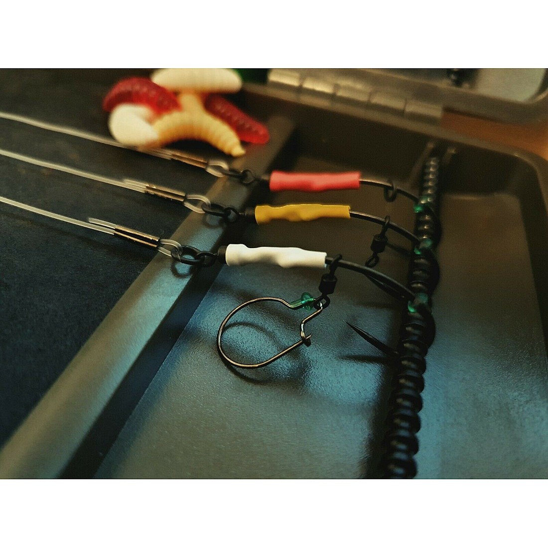 Maggot Ronnie Rig - Professionally Tied Carp Rigs