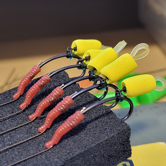 Enhanced Worm Rig - Professionally Tied Carp Rigs